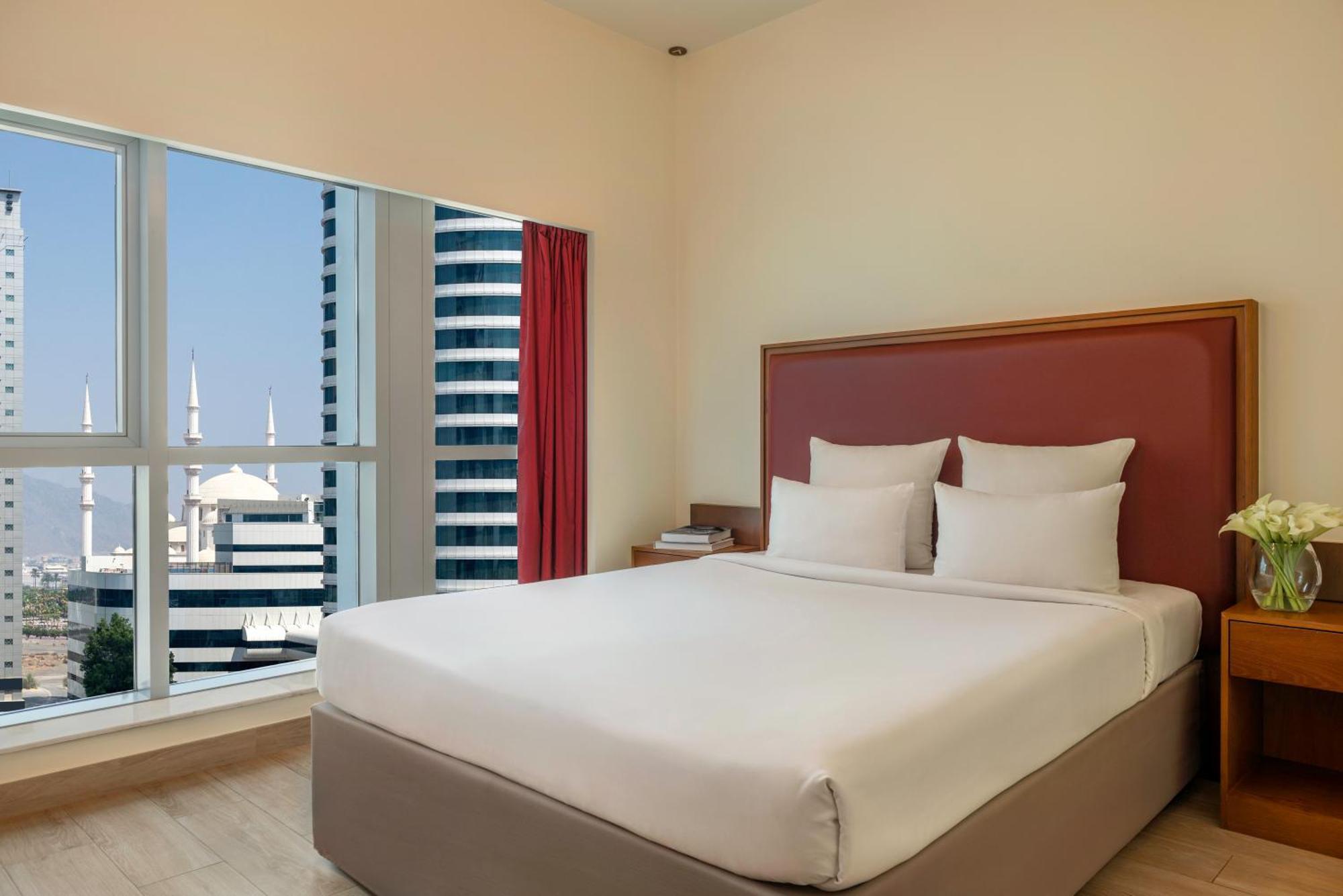Aparthotel Adagio Эль-Фуджайра Экстерьер фото