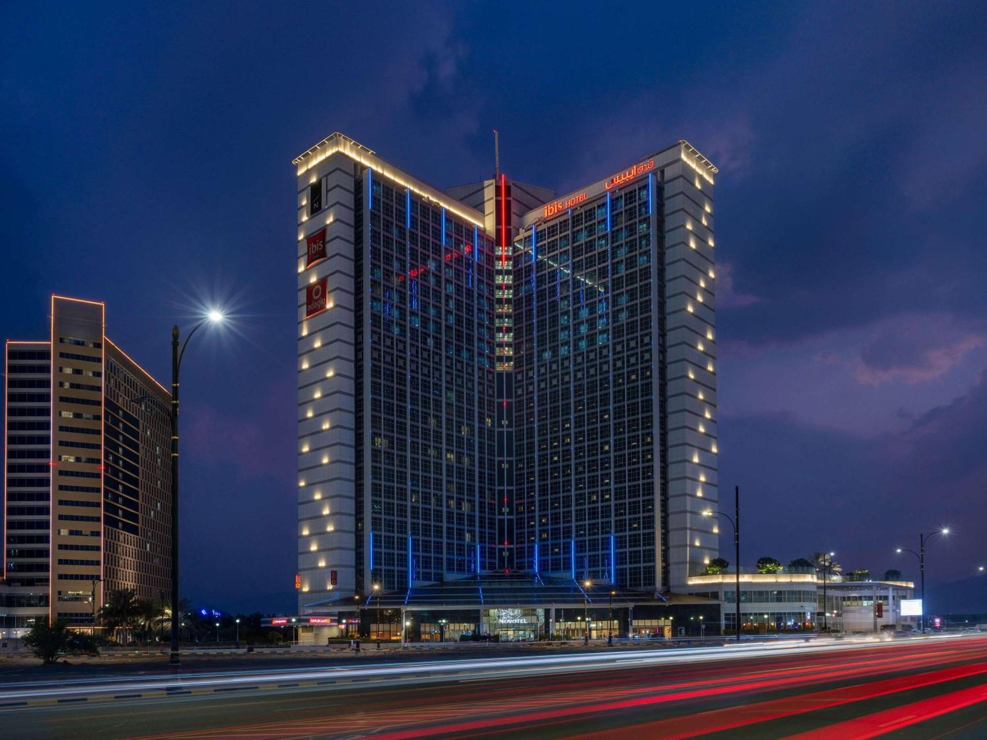 Aparthotel Adagio Эль-Фуджайра Экстерьер фото