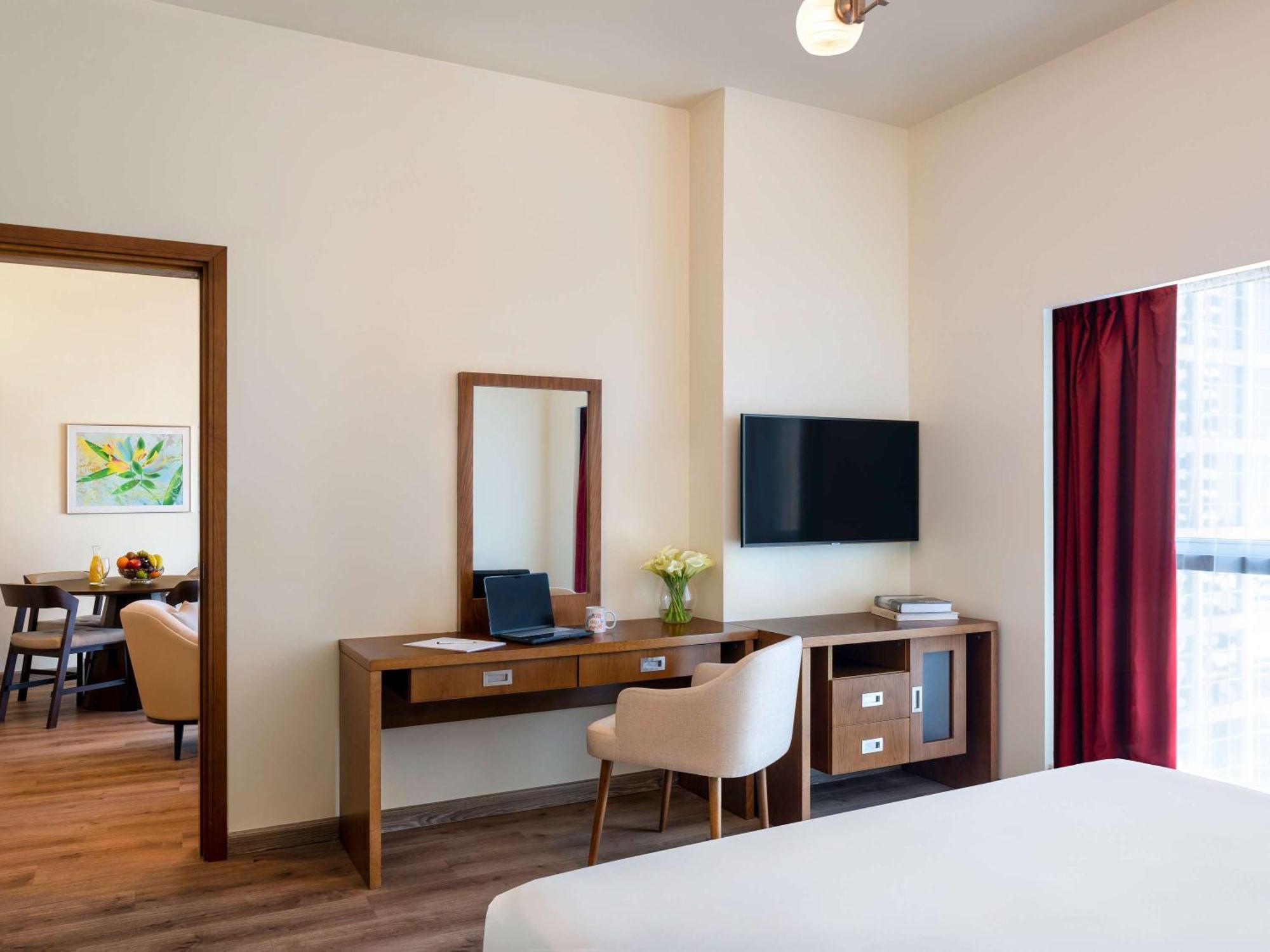 Aparthotel Adagio Эль-Фуджайра Экстерьер фото