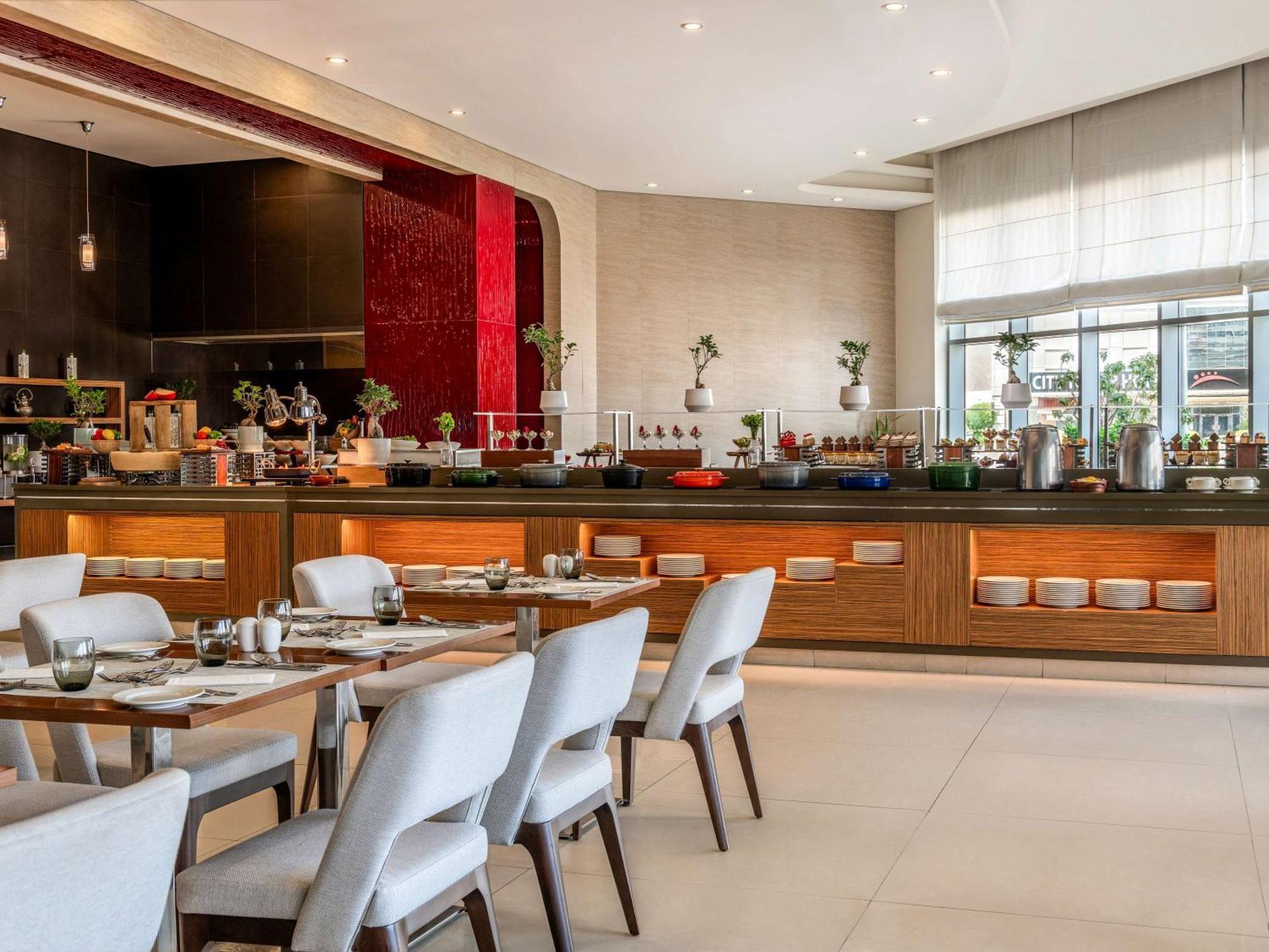 Aparthotel Adagio Эль-Фуджайра Экстерьер фото